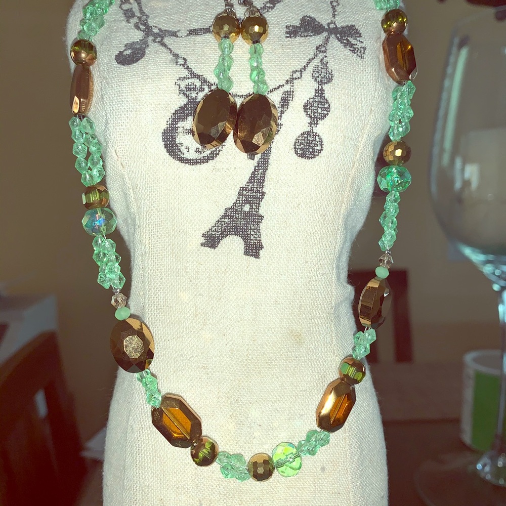 Necklace set